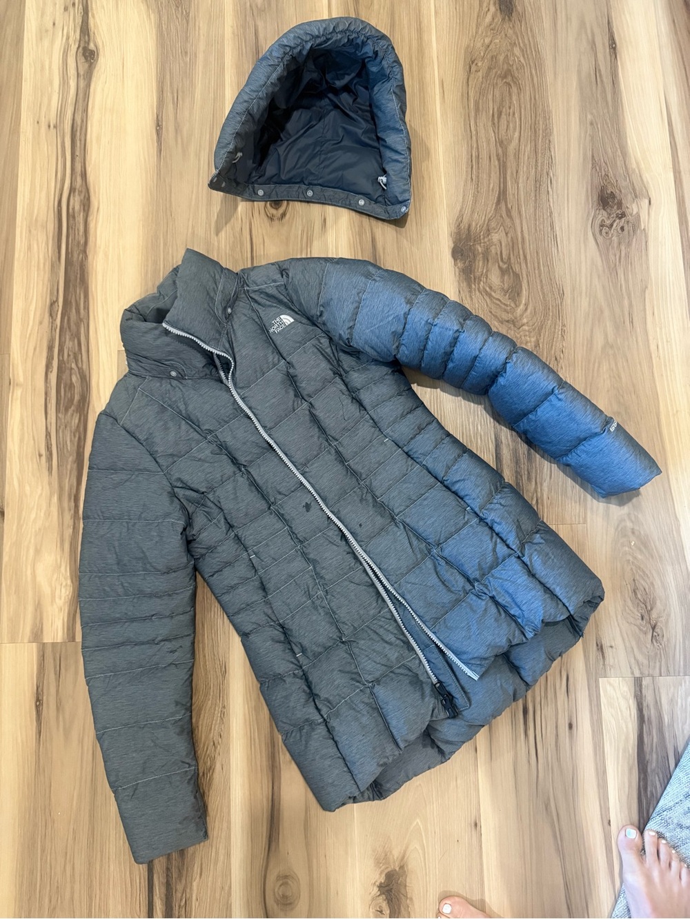 The North Face Girls' Gray Packable Puffer Jacket with Detachable Hood